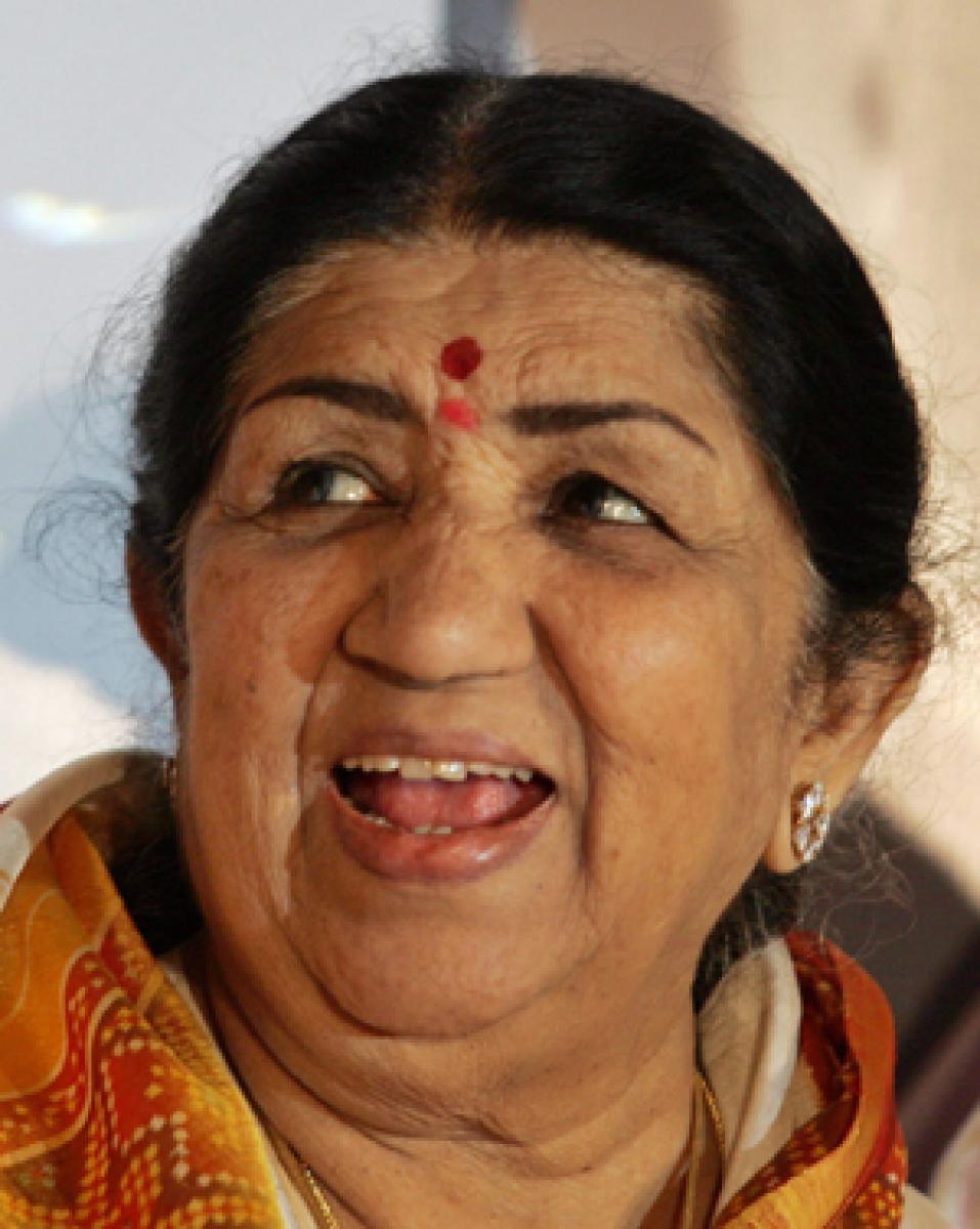 Lata Mangeshkar praises talent of Indian Idol Junior